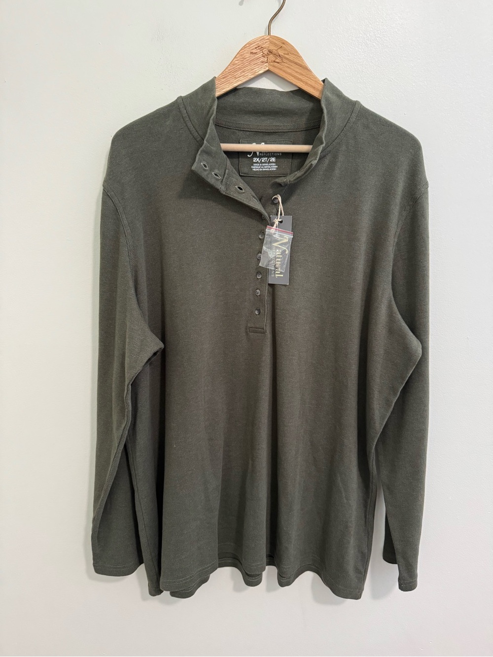 Natural Reflections NWT Button Pullover